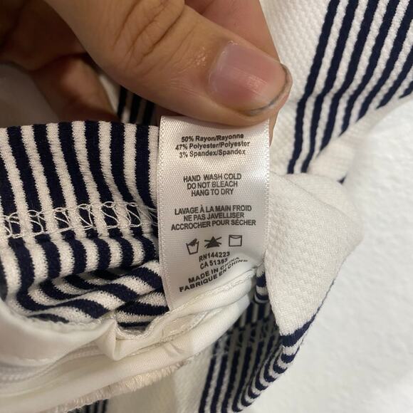 Bishop + Young Navy Striped Twist Front Top Sz S NWT - Picture 7 of 14